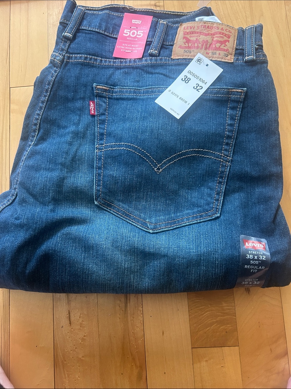 Men’s Dark Blue Stretch Levi’s 505 Comfort Jeans Brand New with tags 38x32 - Picture 2 of 3